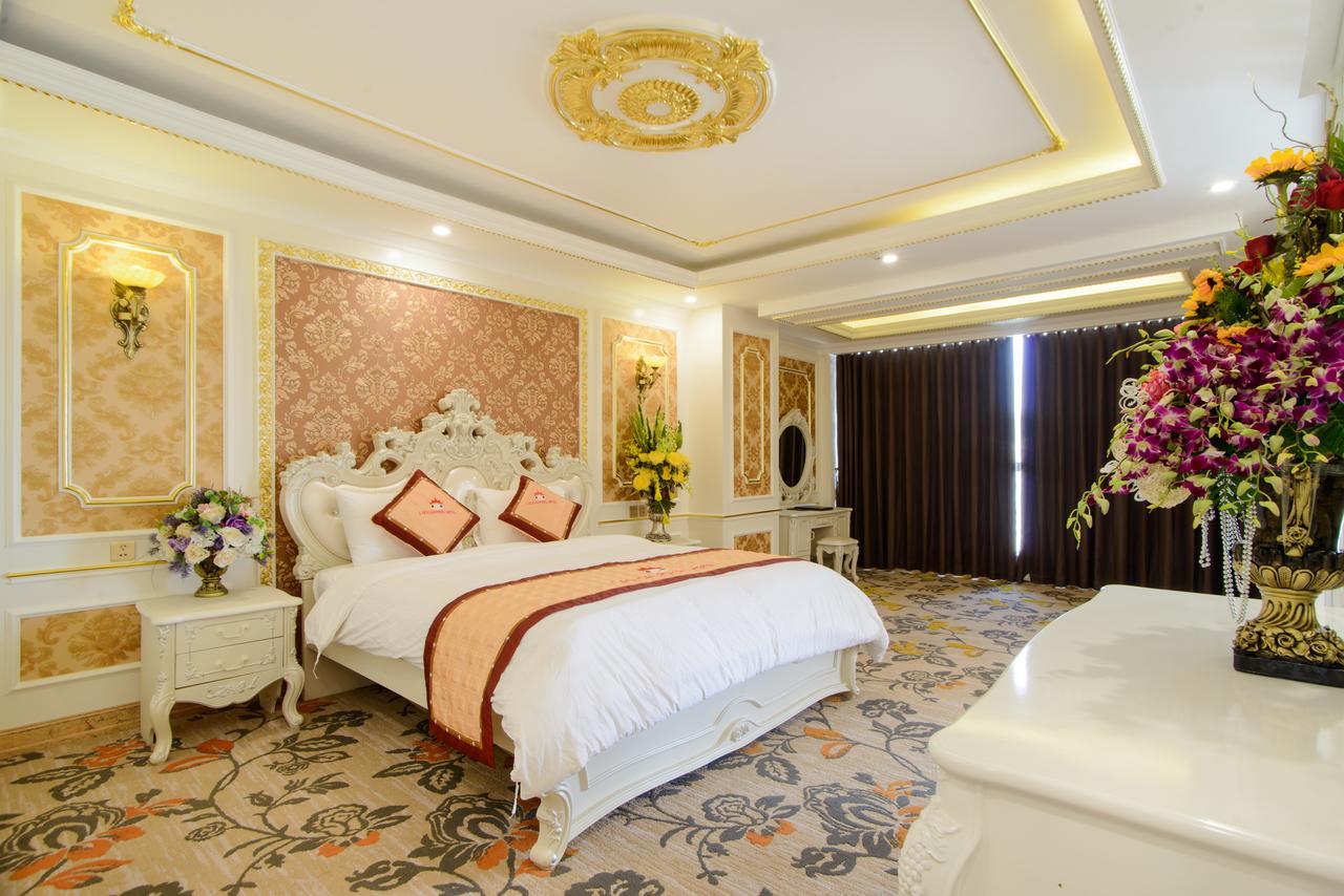 Lao Cai Royal Hotel Екстер'єр фото